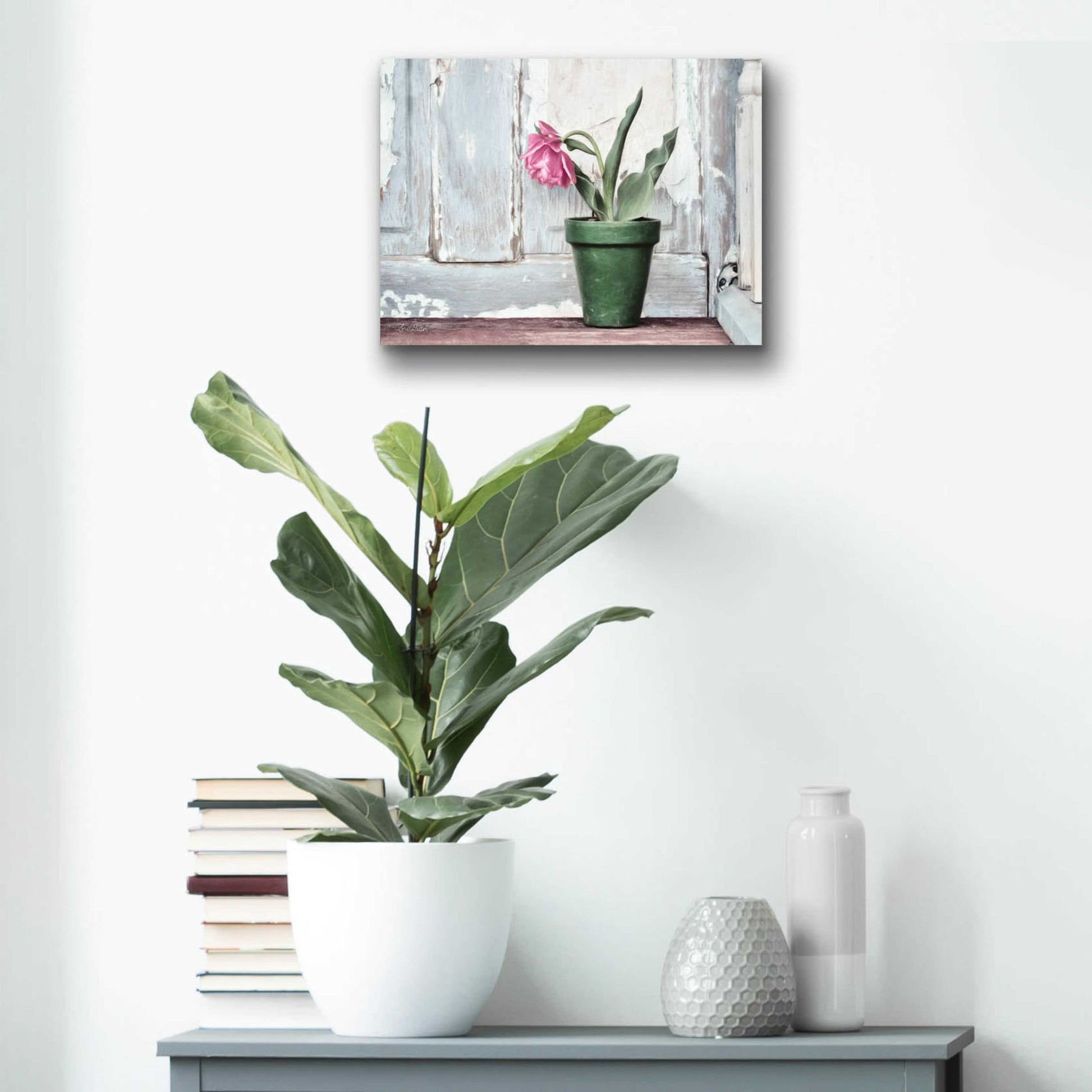 Epic Art 'Take a Bow Tulip' by Lori Deiter Acrylic Glass Wall Art,16x12